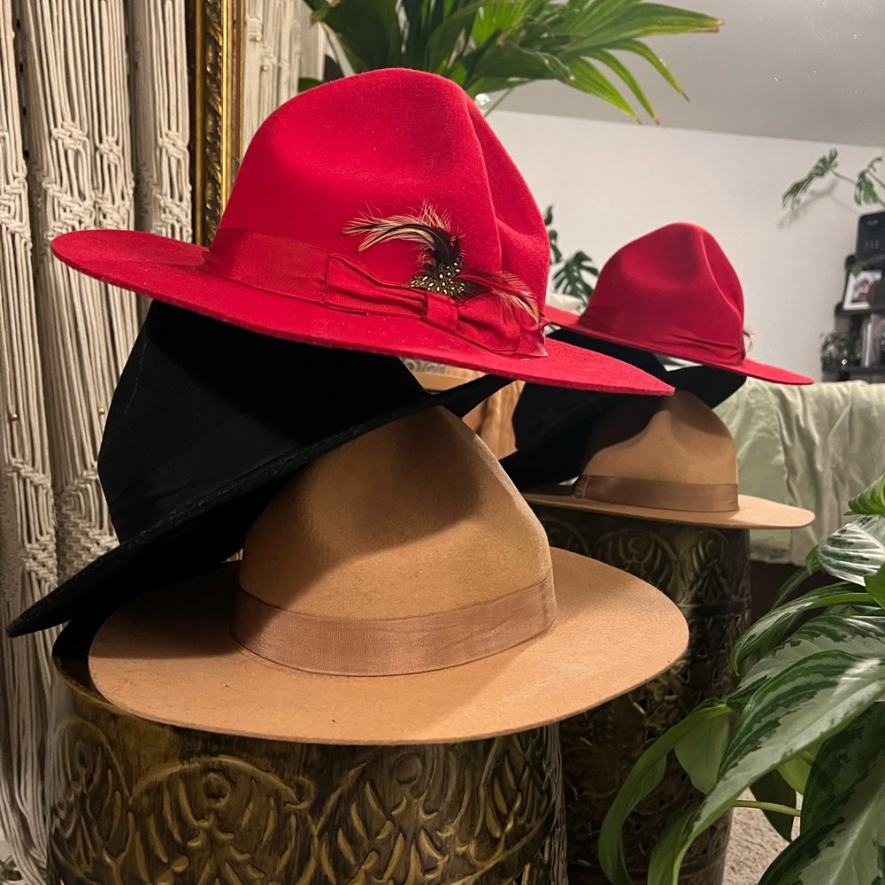 Men’s fedoras